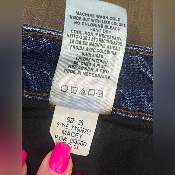 Joe’s Women’s “The Skinny” Denim Jeans Size 28 Distressed - Picture 7 of 11